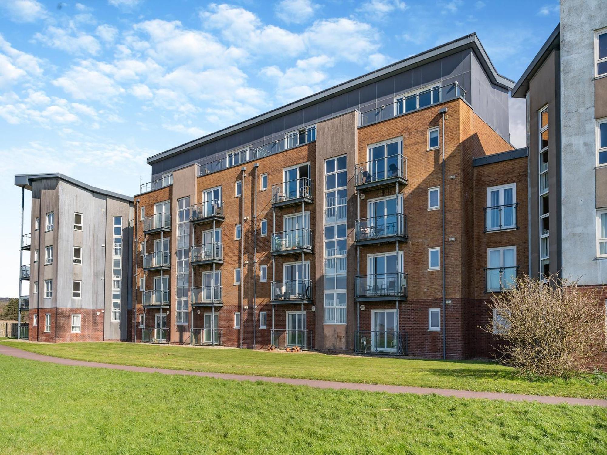 Beachview Llanelli Exterior photo